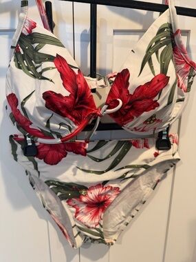 Hawaiian Studded Floral Bikini Set